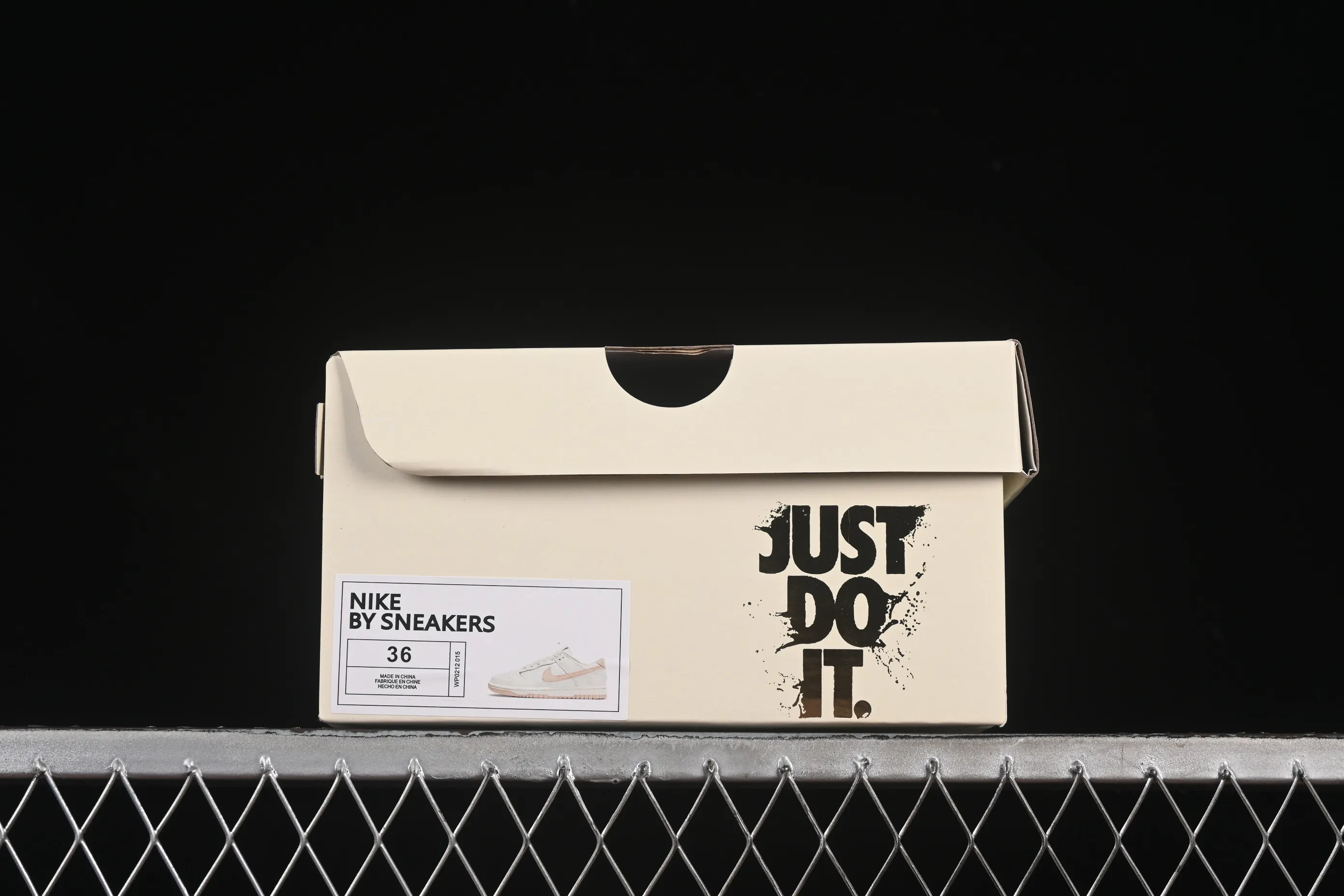 All categories Nk SB Dunk series Nk SB Dunk Low Low-top sneakers Nike SB Dunk Low Pink Love Anniversary high-end customization Low-top casual sneakers WP0212-015
